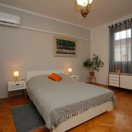 Apartman Pietas Iulia Pula