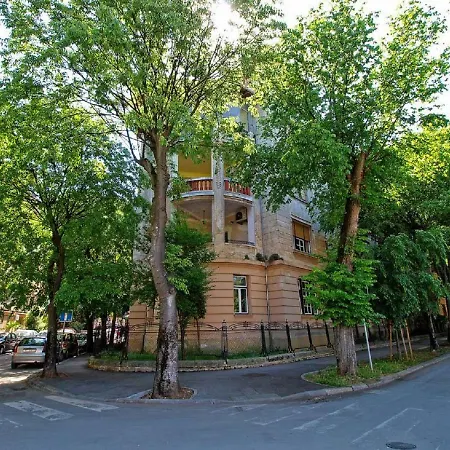 Pietas Iulia Apartment *