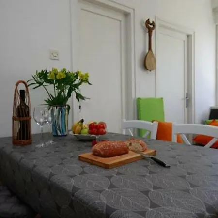 Pietas Iulia * Пула