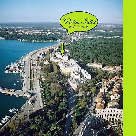 Pietas Iulia Пула